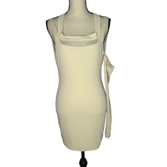 Revolve Not Yours To Keep Isabelle Mini Dress NWOT - Picture 2 of 14